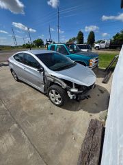 2013 Hyundai Elantra GLS - Exterior Front Right Corner Image